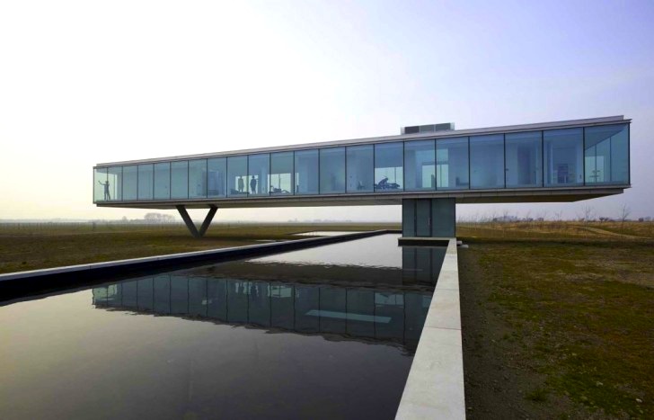The ultramodern Villa Kogelhof Wins ARC13 Architecture Award